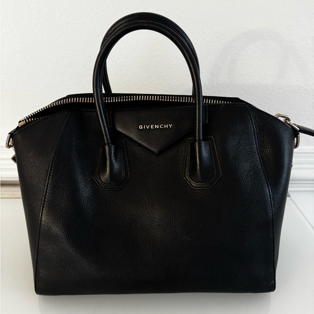 Givenchy Medium Antigona Bag